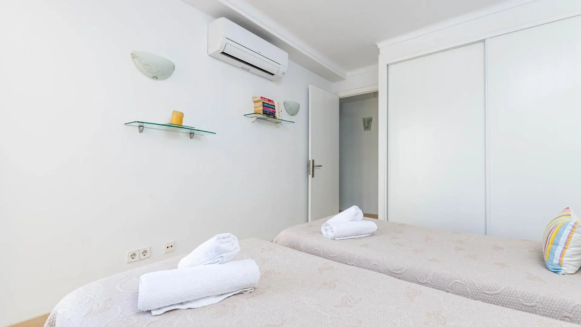 Yourhouse Reganyol Beach Apartment Port de Alcudia  Spain