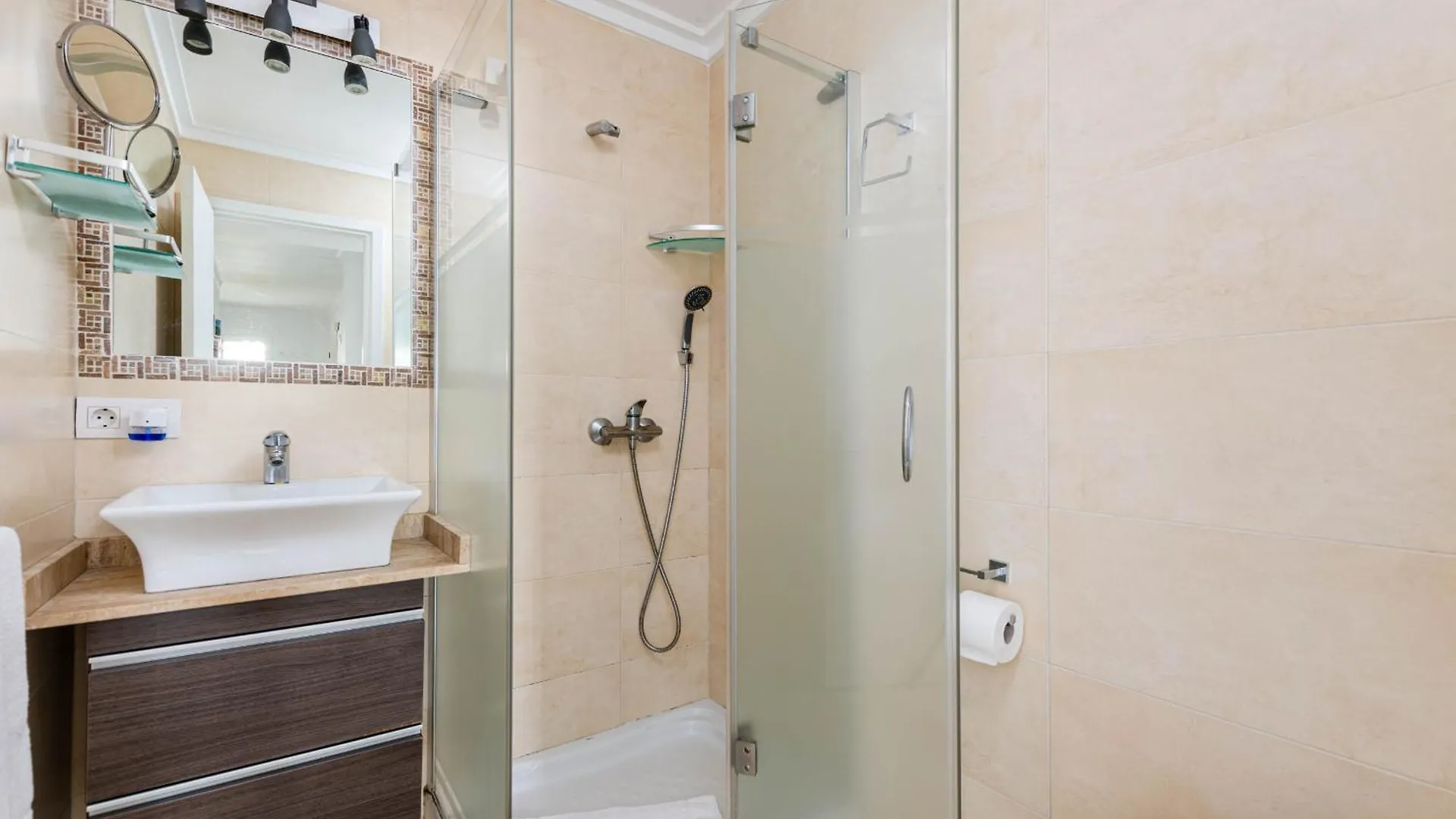 Yourhouse Reganyol Beach Apartment Port de Alcudia  0*, Port de Alcudia (Mallorca) Spain