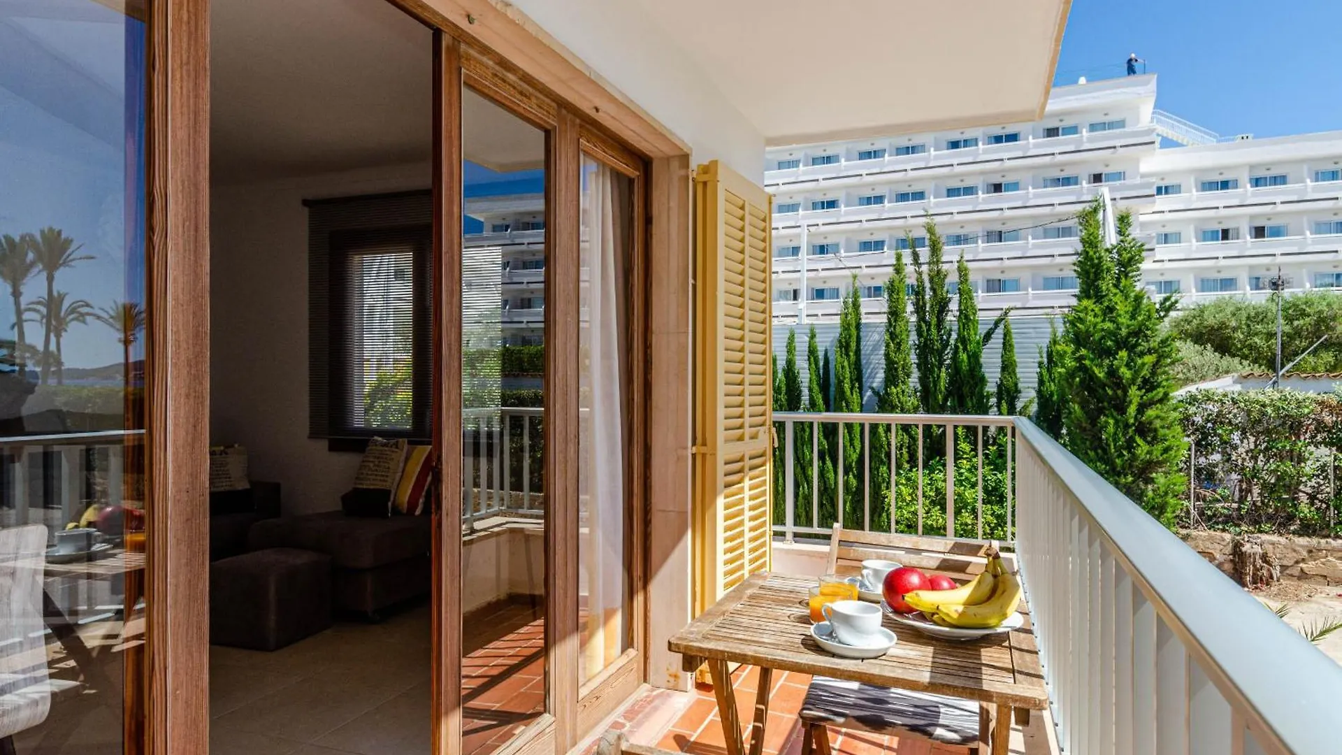 Yourhouse Reganyol Beach Apartment Port de Alcudia