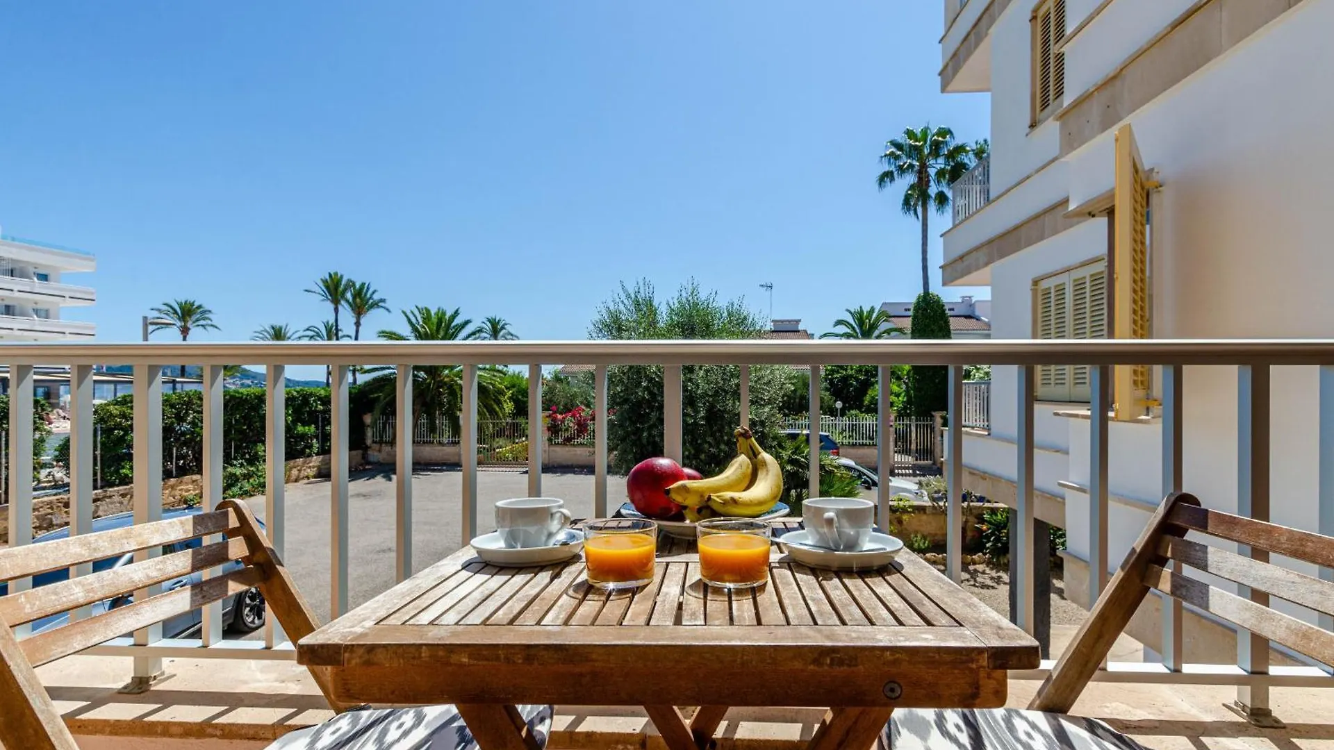 Yourhouse Reganyol Beach Apartment Port de Alcudia  Spain
