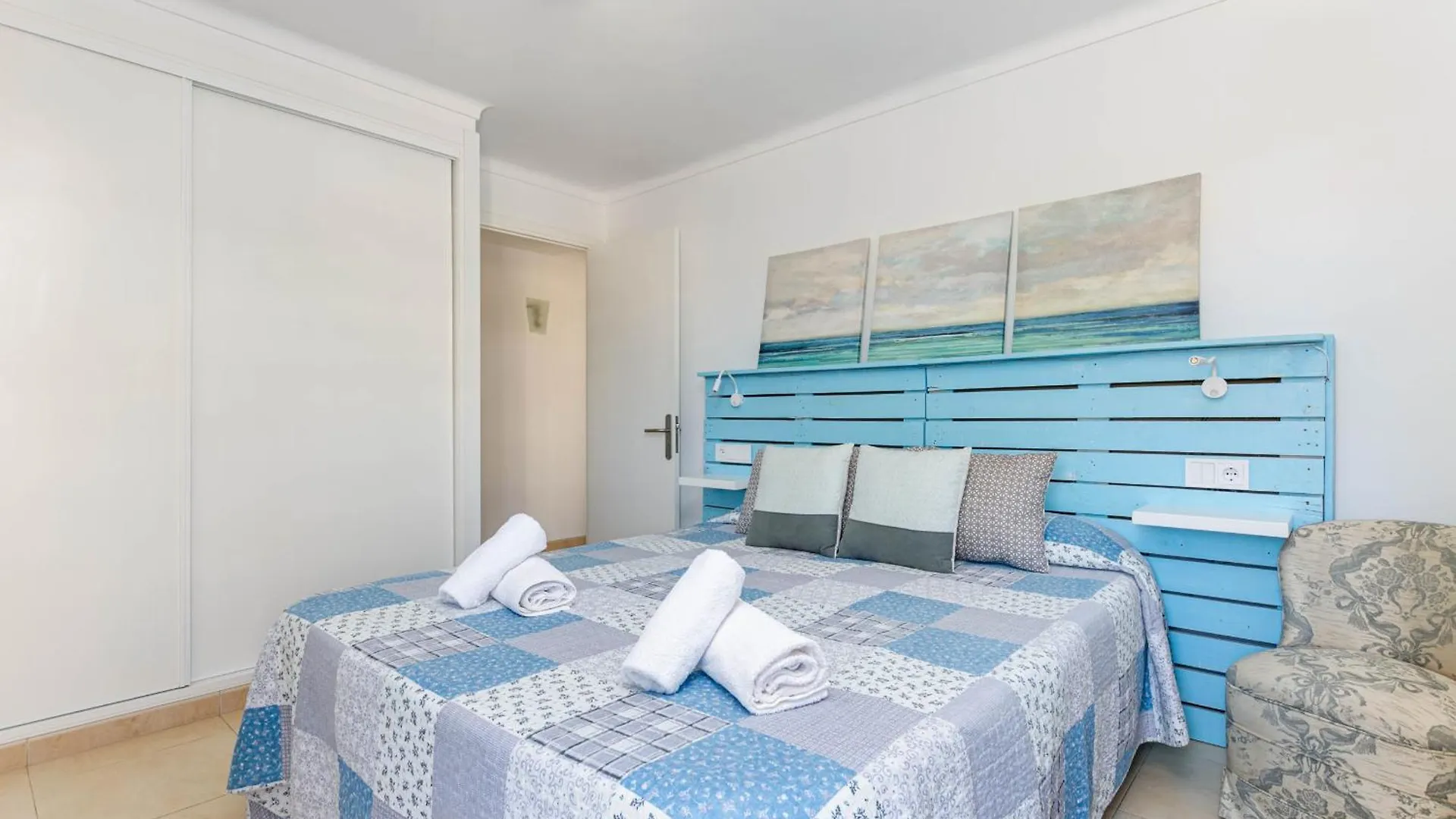 Yourhouse Reganyol Beach Apartment Port de Alcudia
