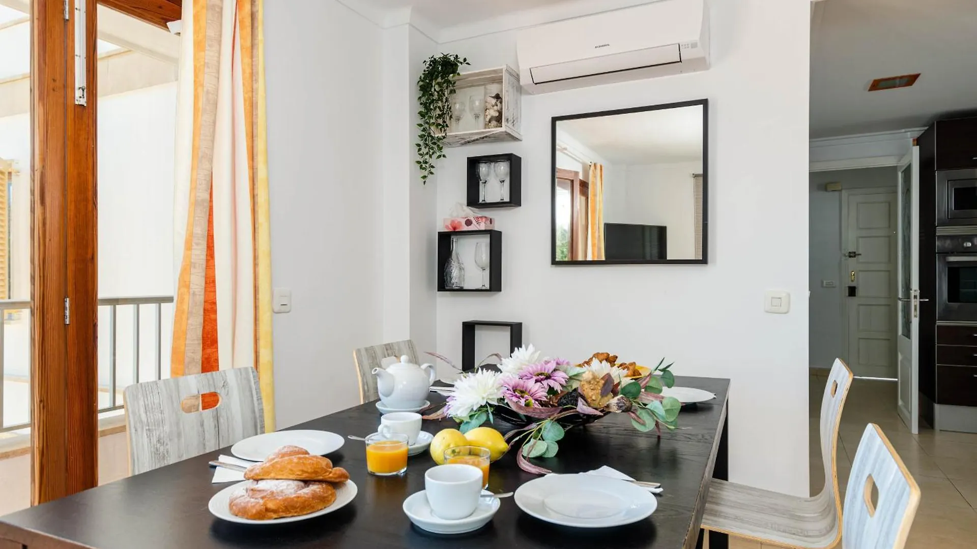 Yourhouse Reganyol Beach Apartment Port de Alcudia